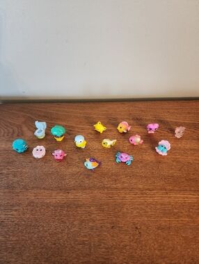 Shopkin, Squinkies, & Splashlings Mini's